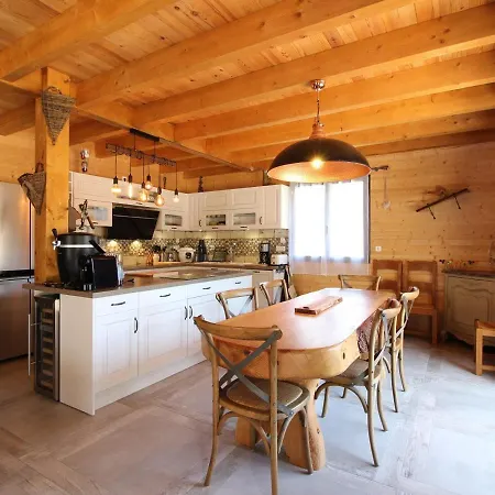 Splendide 5 Avec Terrasse, Garage Et Wifi Au Mont-dore - Fr-1-608-188 *