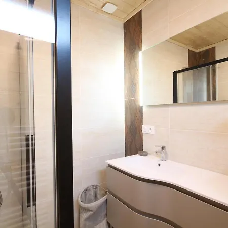 Splendide 5 Avec Terrasse, Garage Et Wifi Au Mont-dore - Fr-1-608-188